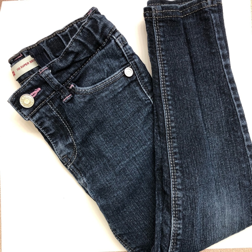 Levi’s jeans 👖 Girl 👧🏻